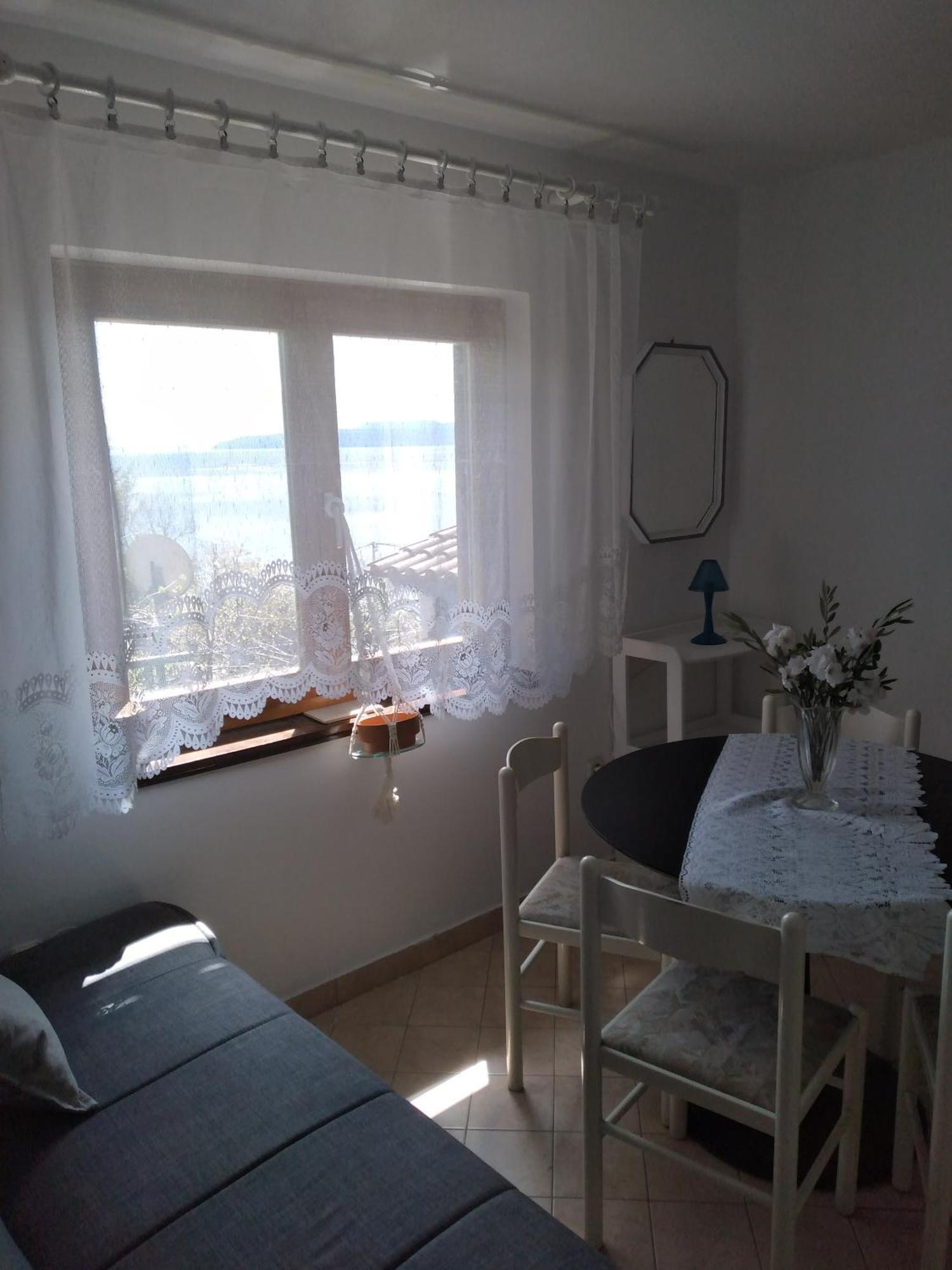 Apartments Zlatko Ičići Værelse billede